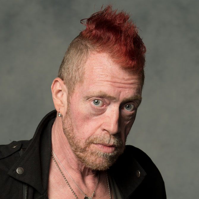 Peter Hinton-Davis Photo